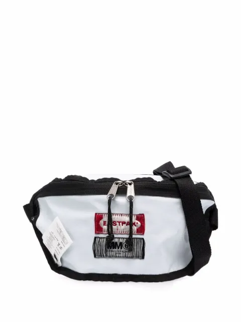 MM6 Maison Margiela شنطة وسط بشارة شعار الماركة x Eastpak