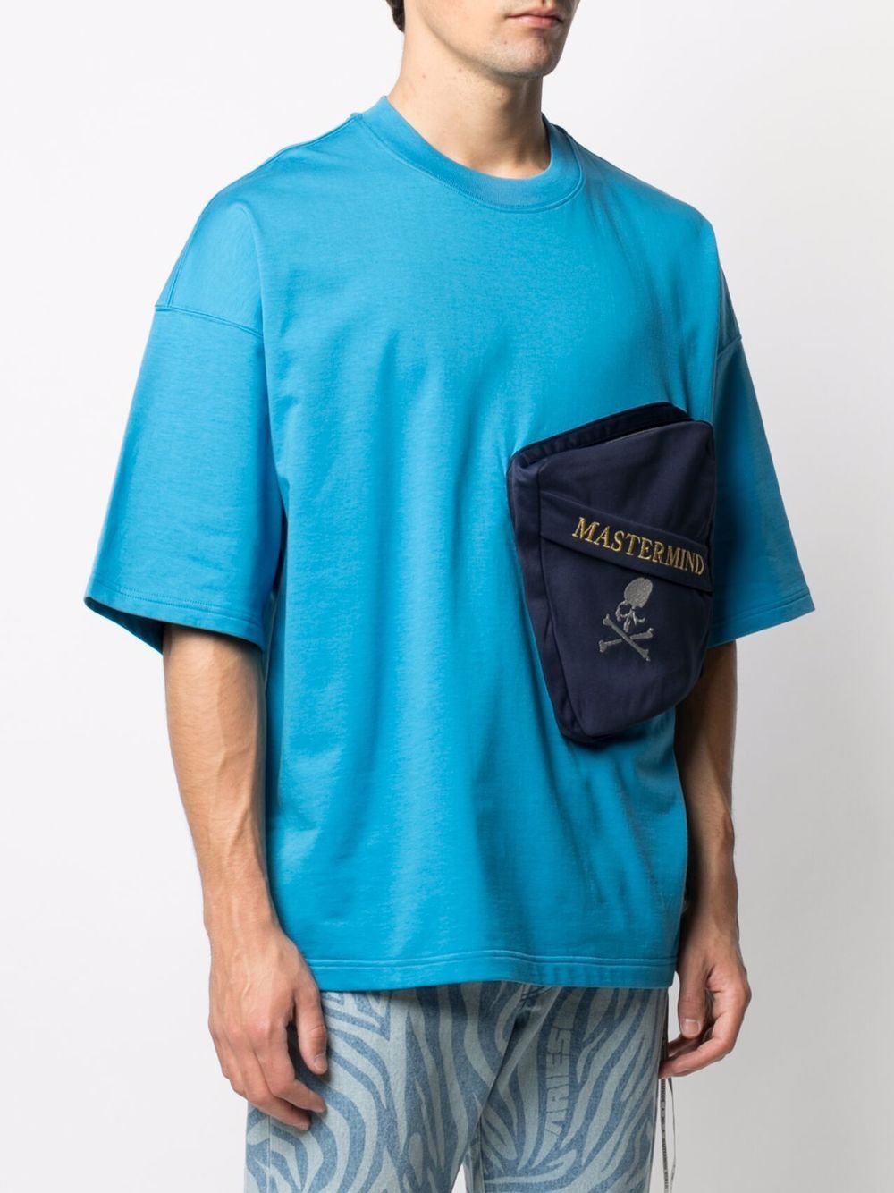 фото Mastermind world футболка с карманом на молнии
