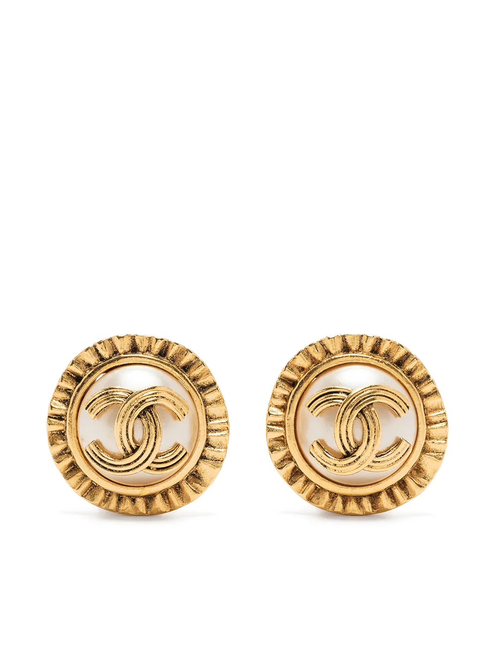 

Chanel Pre-Owned aretes con perla artificial y logo CC 1994 - Dorado