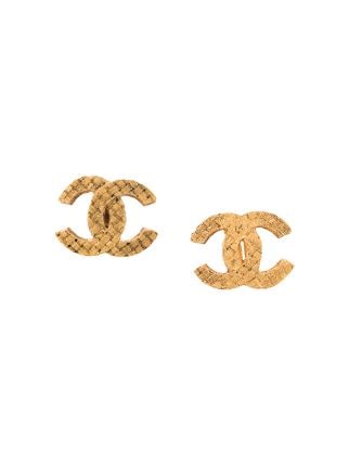 CHANEL Pre-Owned 1990s diamond-embossed CC clip-on Earrings - Farfetch