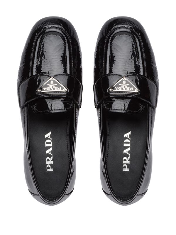 Shop black Prada logo-plaque patent-leather loafers with Afterpay -  Farfetch Australia