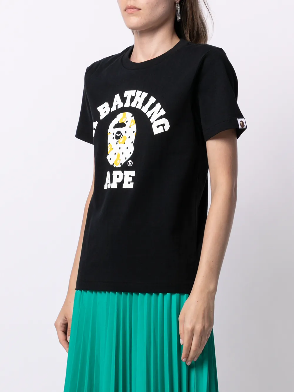 фото A bathing ape® футболка bape dot college