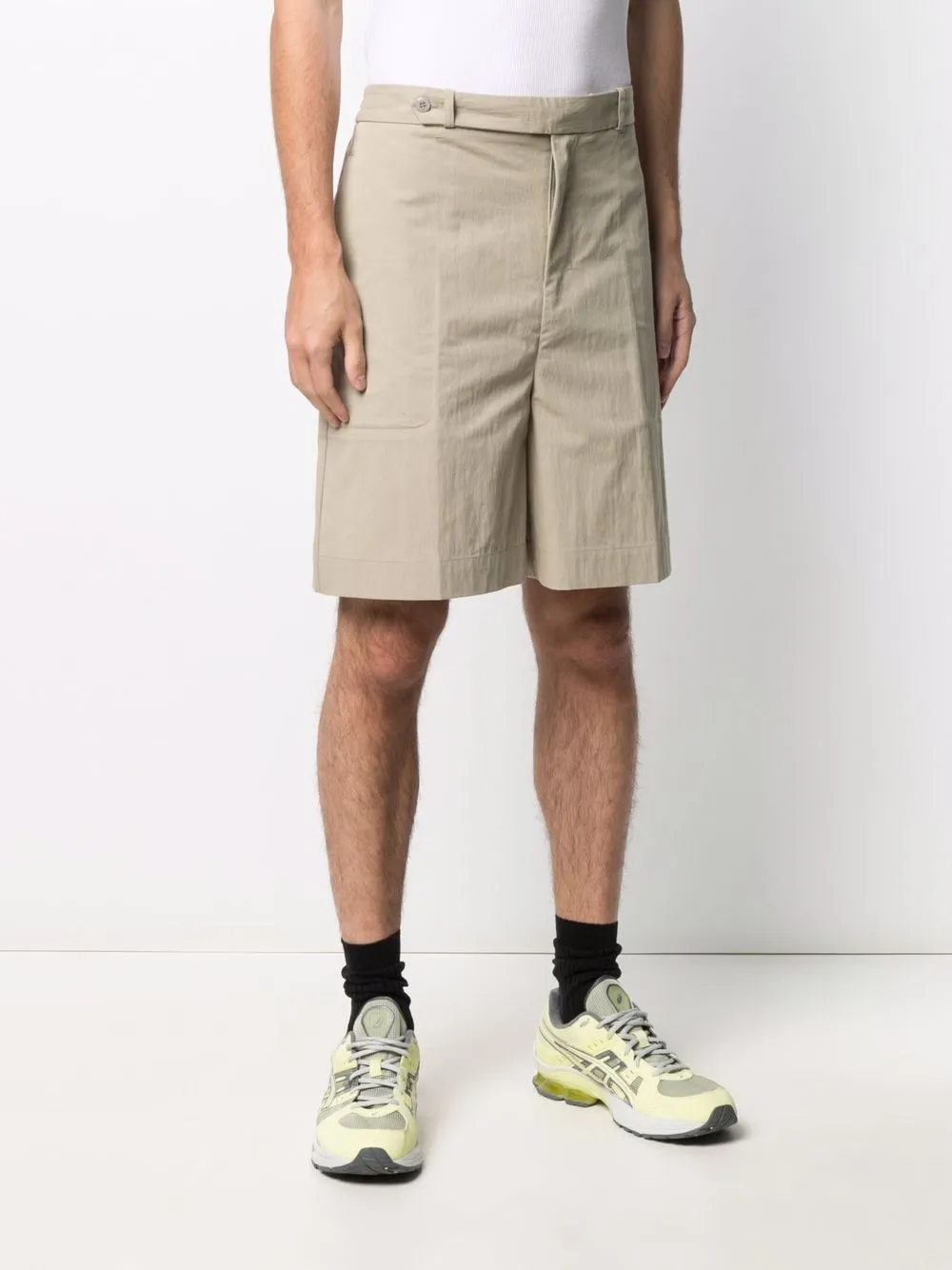 фото Tom wood шорты строгого кроя со складками