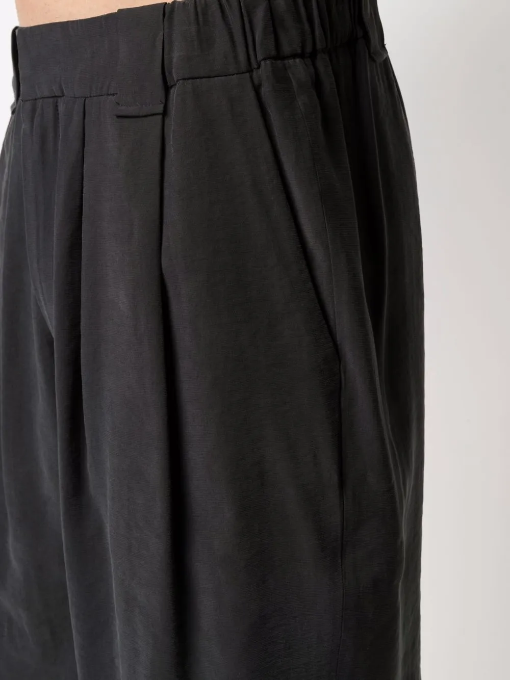 фото Mouty шорты строгого кроя