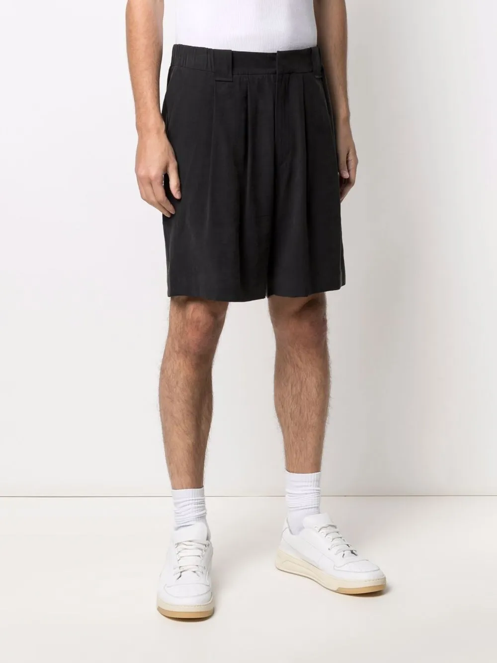 фото Mouty шорты строгого кроя