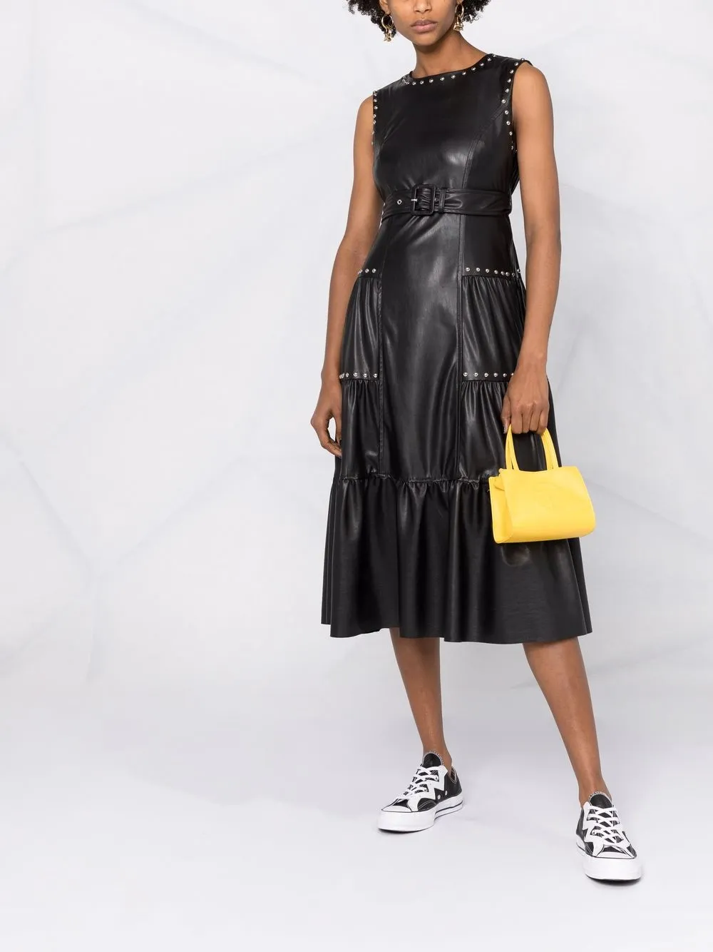 фото Pinko ярусное платье миди с заклепками