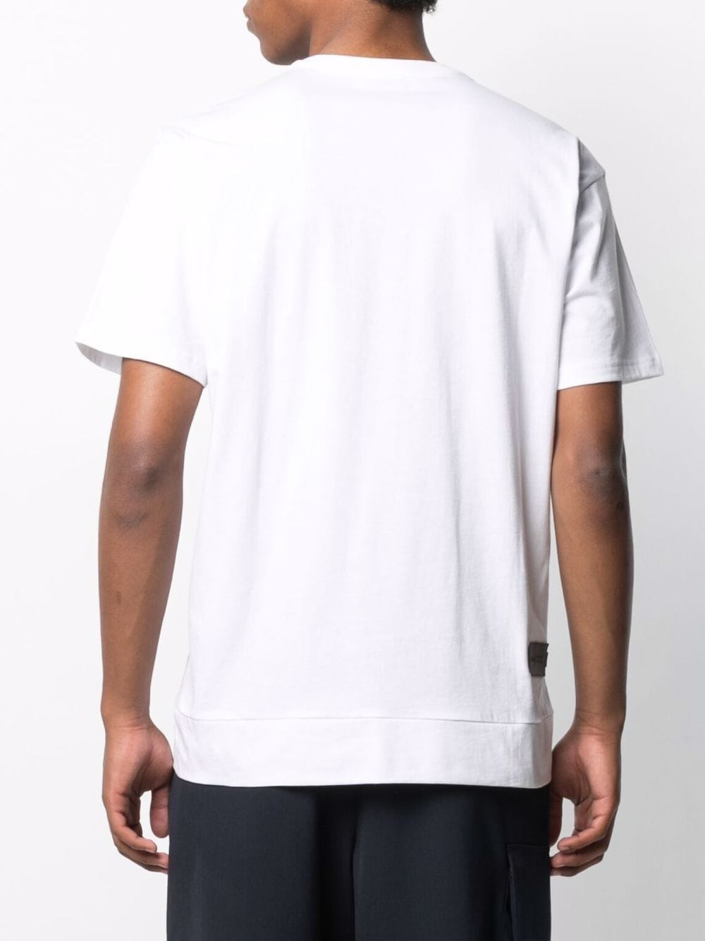 фото Low brand футболка с карманом на молнии