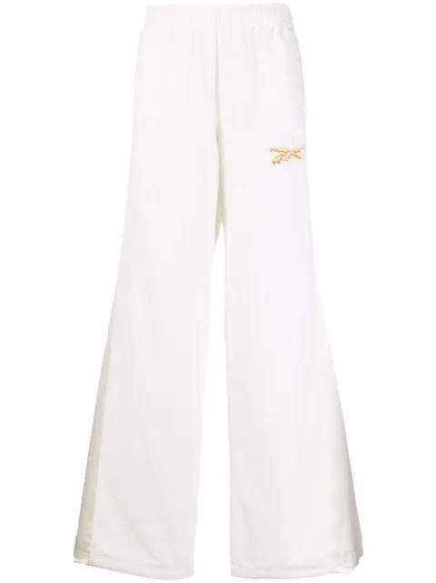 Reebok pantalones anchos con detalle de parche