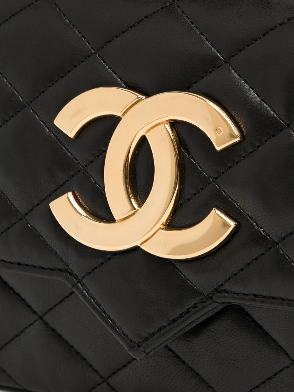 фото Chanel pre-owned стеганая сумка на плечо 1990-х годов с логотипом cc