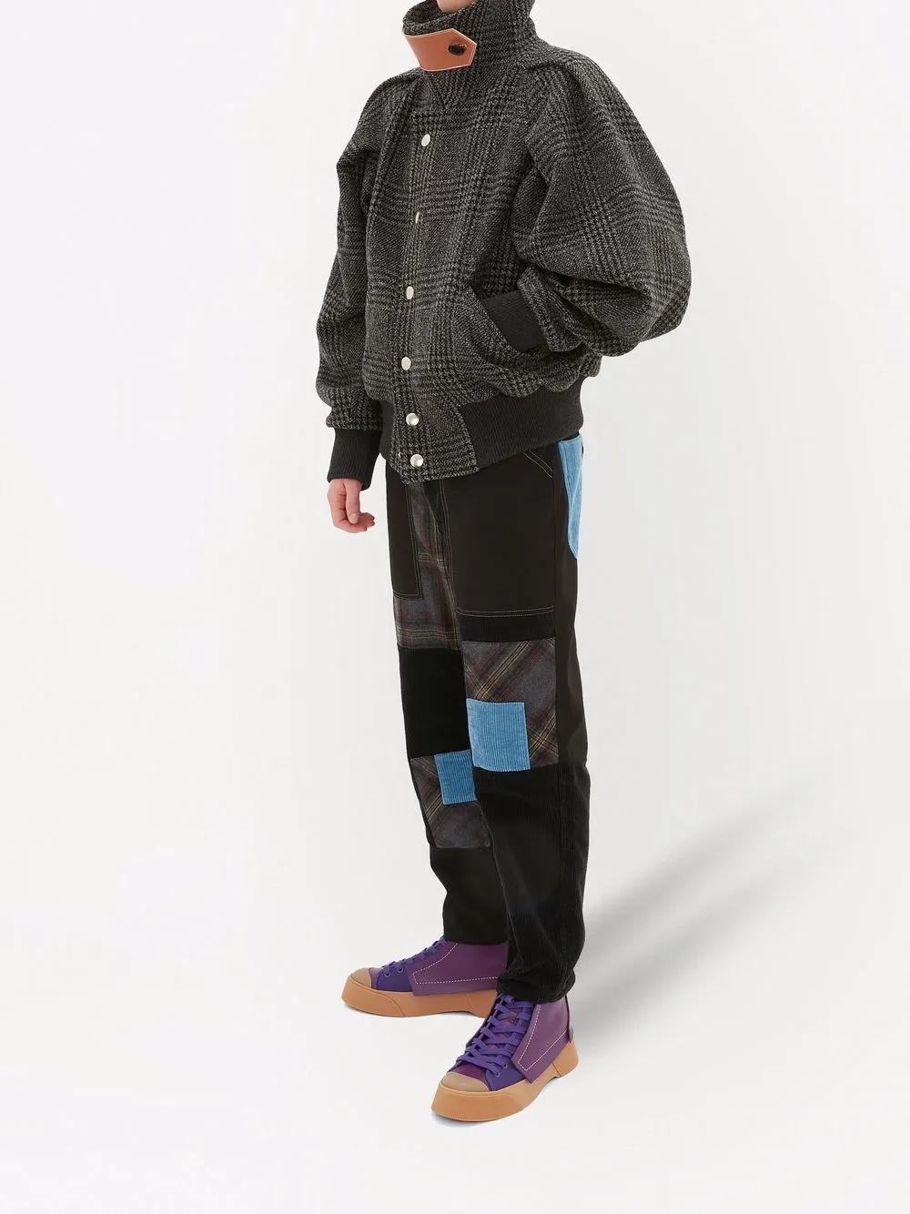 фото Jw anderson укороченные брюки в технике пэчворк