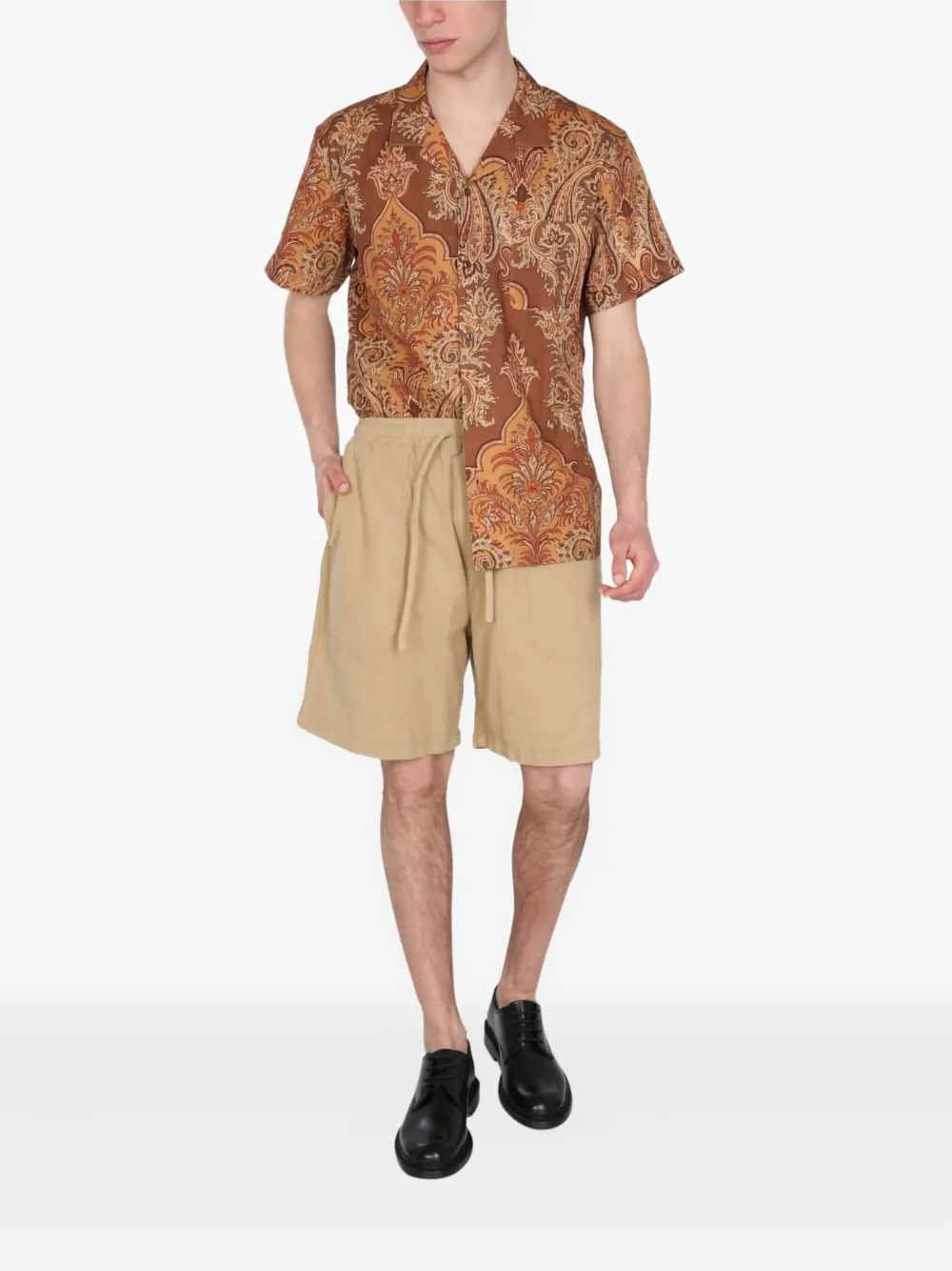 YMC Shorts mit aufgesetzter Tasche | Chino-Shorts | Image 2