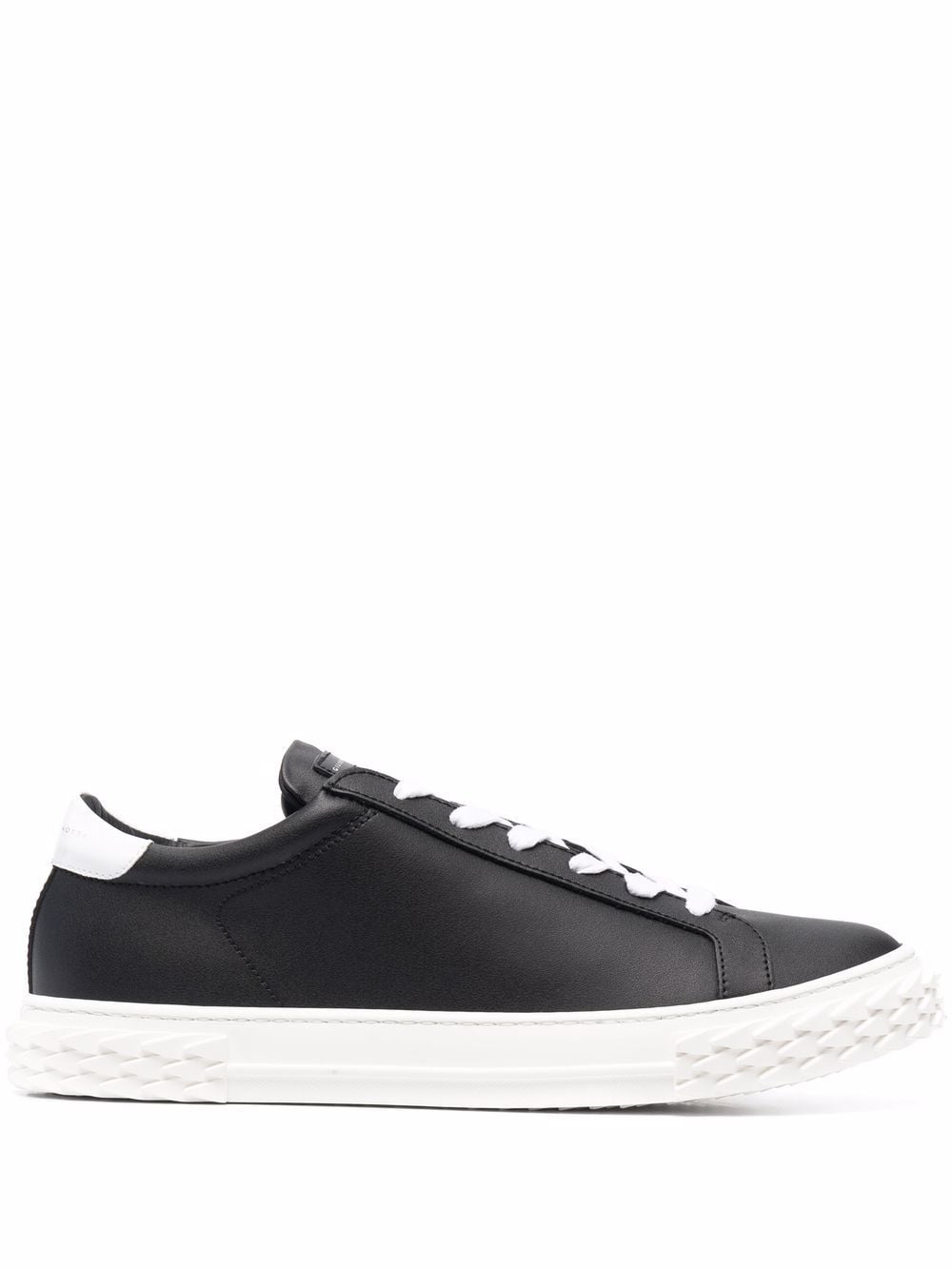 

Giuseppe Zanotti tenis bajos con agujetas - Negro