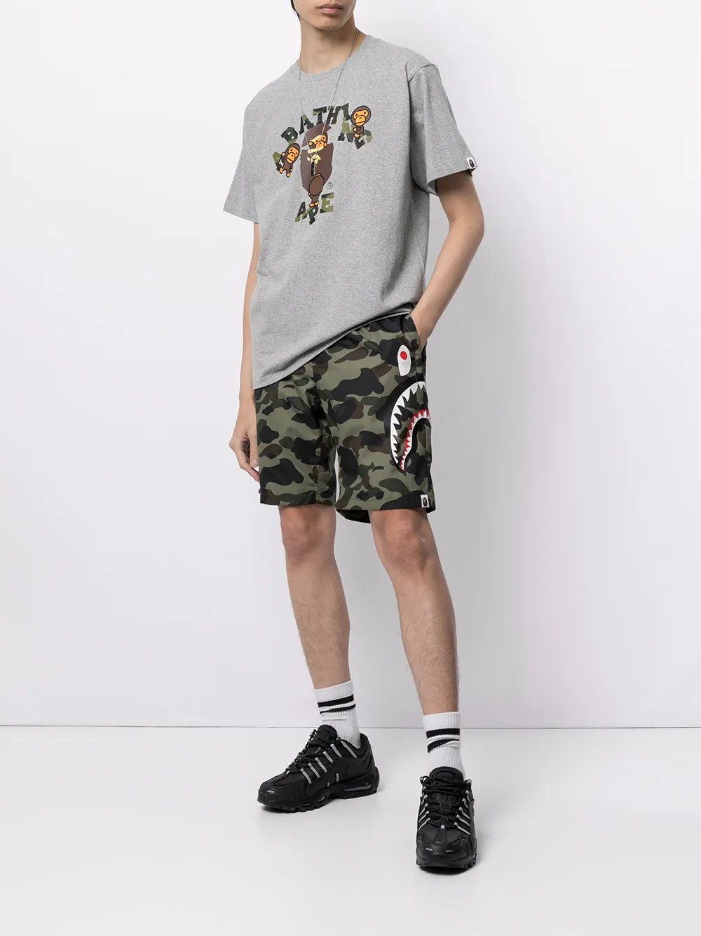 фото A bathing ape® футболка с графичным принтом