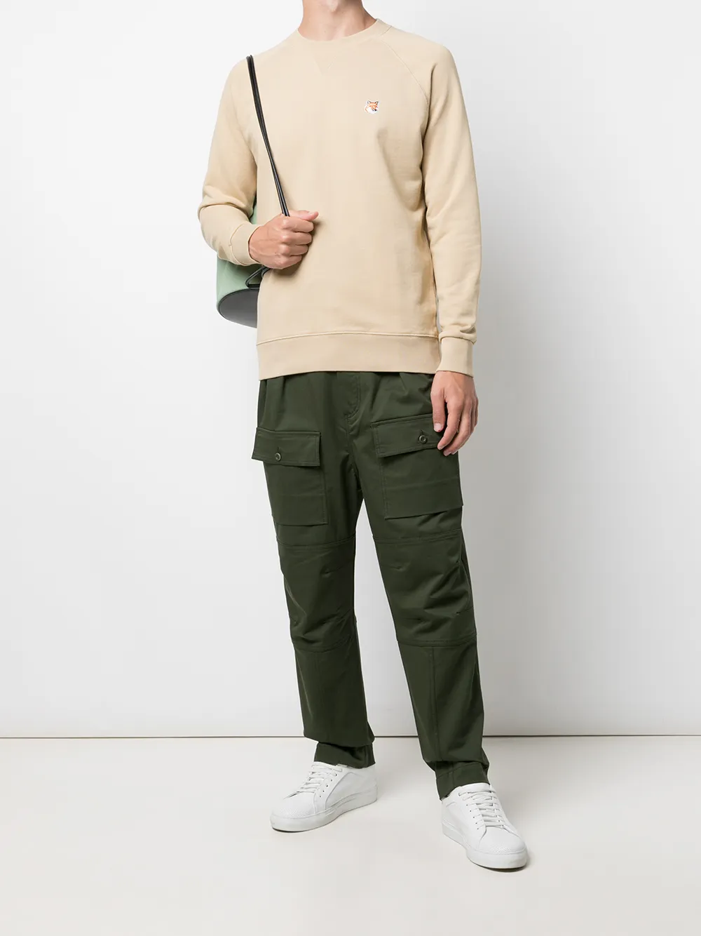 фото Maison kitsuné толстовка с круглым вырезом и нашивкой