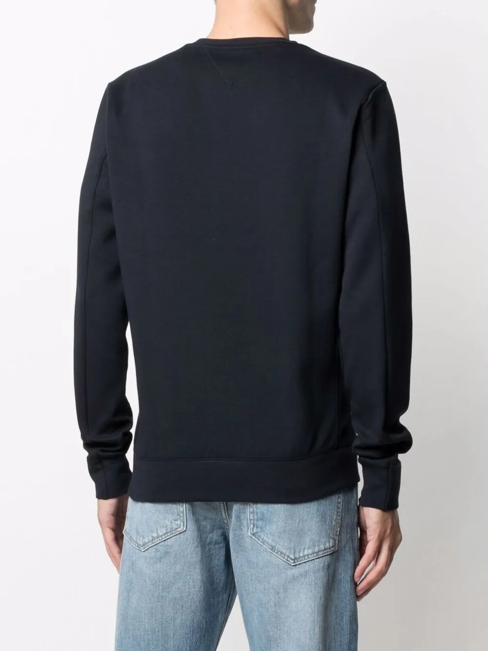 фото Tommy hilfiger толстовка с круглым вырезом и нашивкой-логотипом