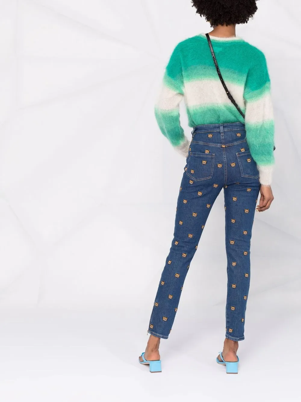 фото Moschino джинсы скинни с вышивкой teddy bear