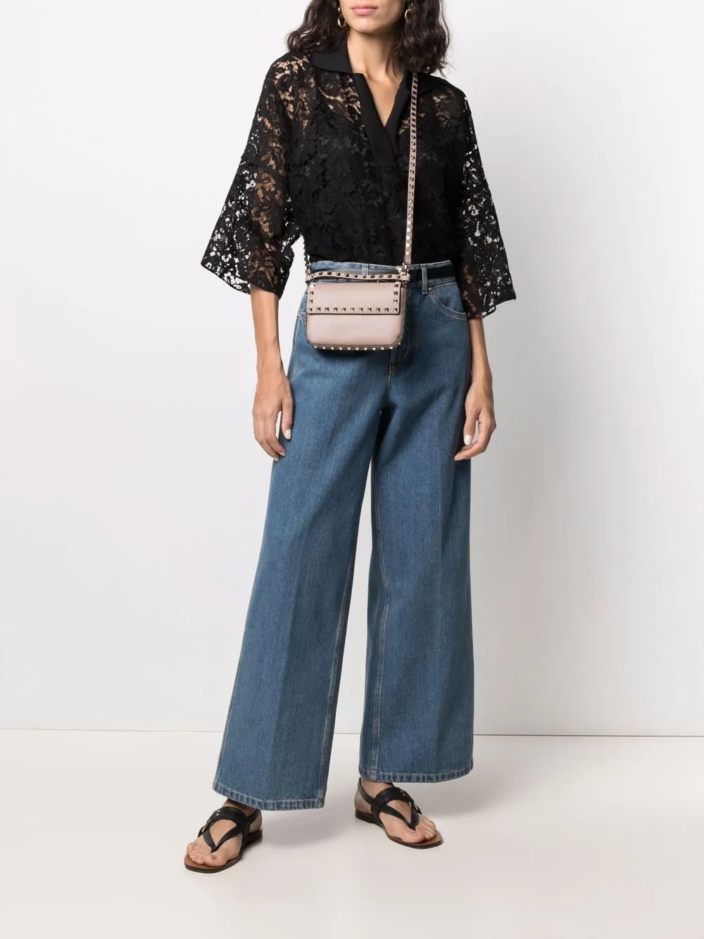 фото Valentino garavani сумка через плечо rockstud