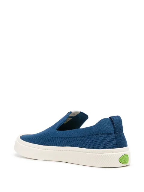 cariuma ibi slip on