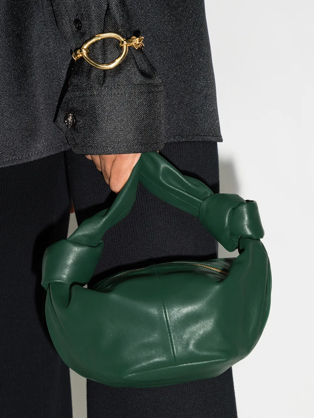 фото Bottega veneta сумка-тоут double knot размера мини