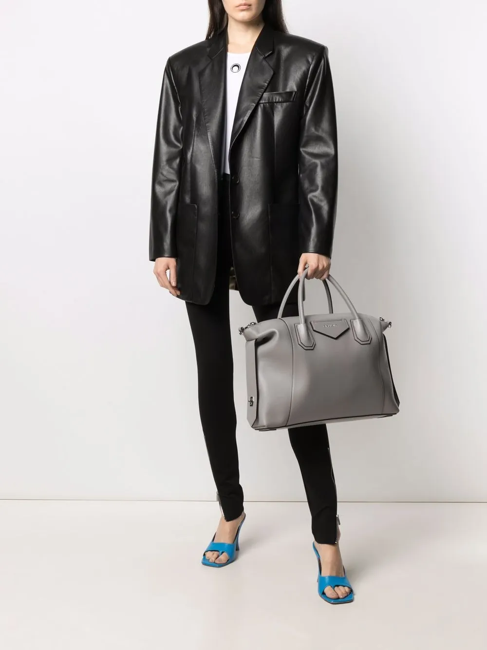 фото Givenchy сумка-тоут antigona среднего размера