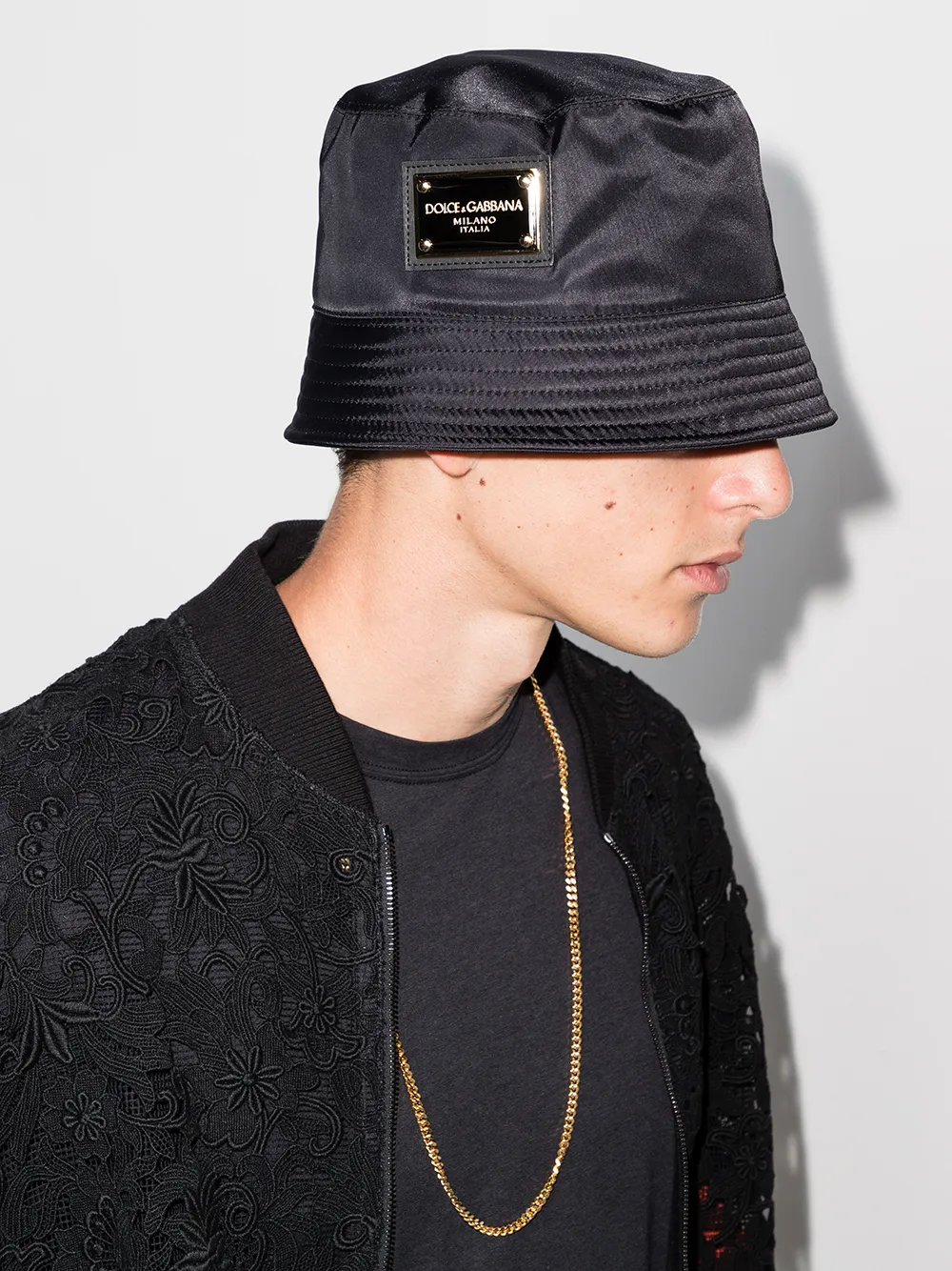 Shop Dolce & Gabbana Logo Plaque Bucket Hat In Schwarz