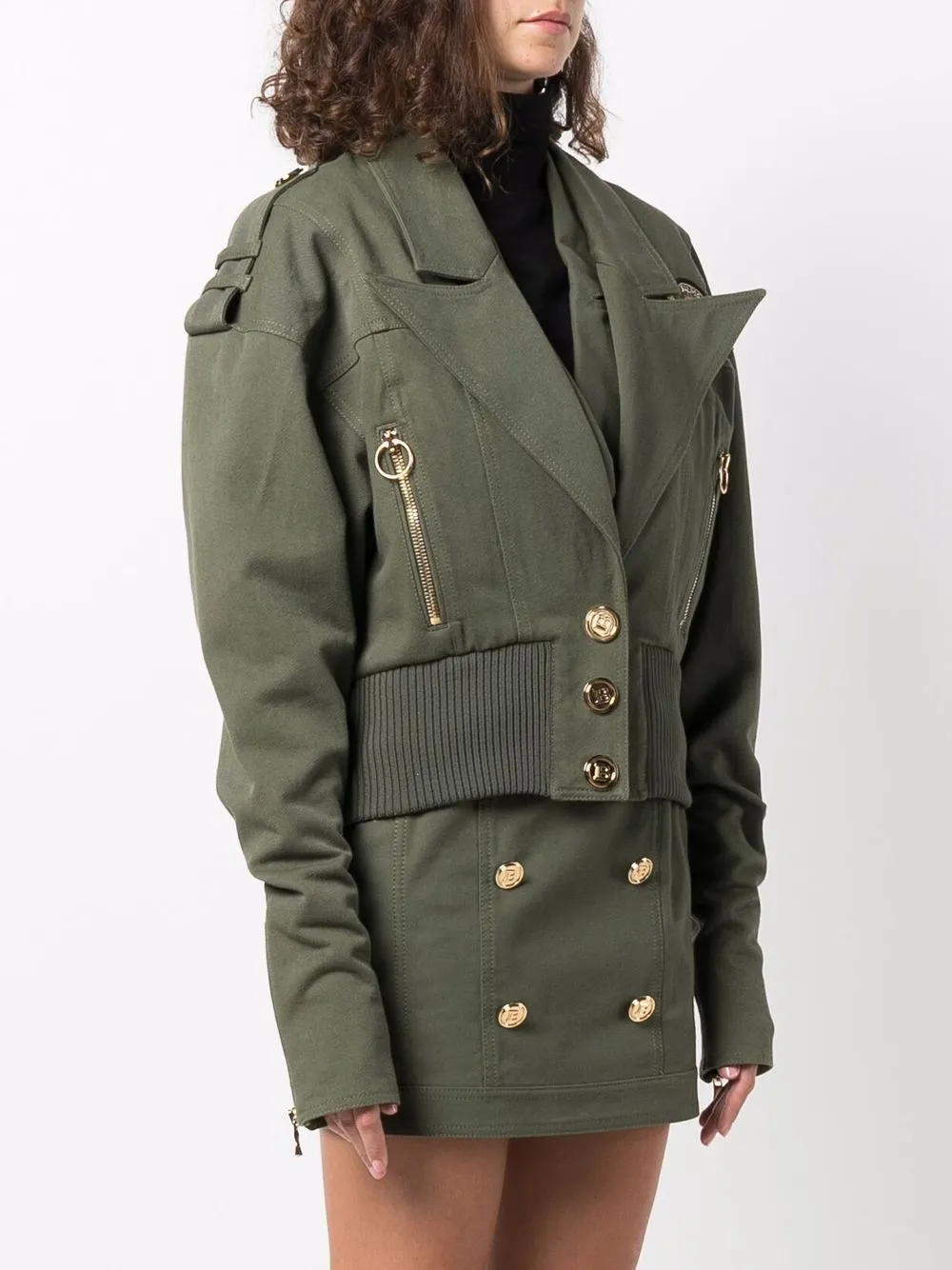 фото Balmain укороченная куртка с нашивкой