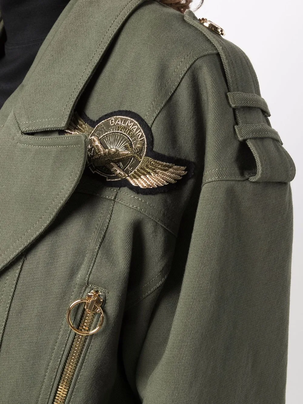 фото Balmain укороченная куртка с нашивкой