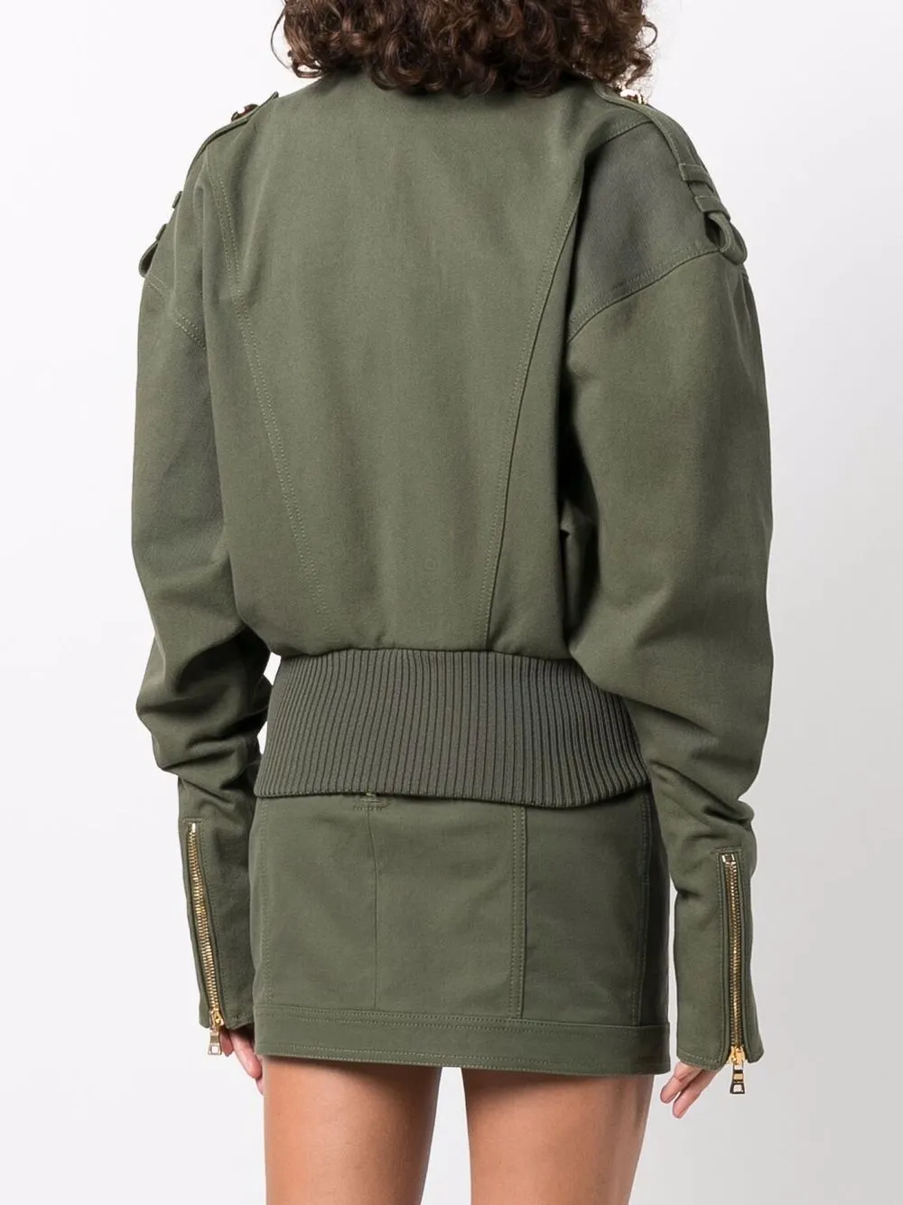 фото Balmain укороченная куртка с нашивкой