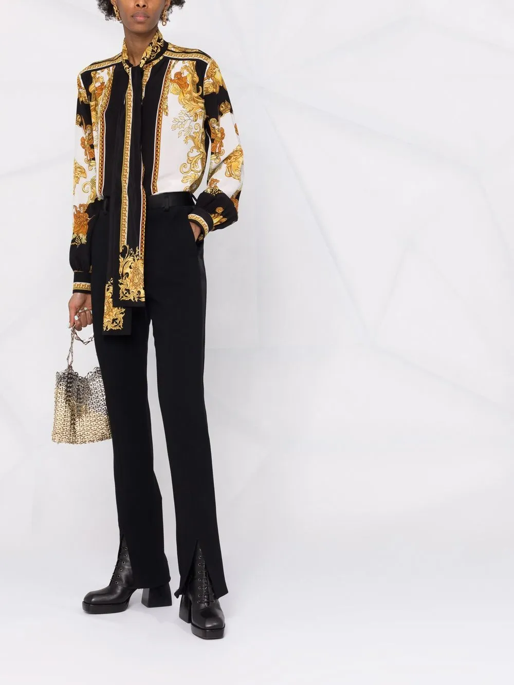 фото Versace рубашка с принтом barocco и бантом