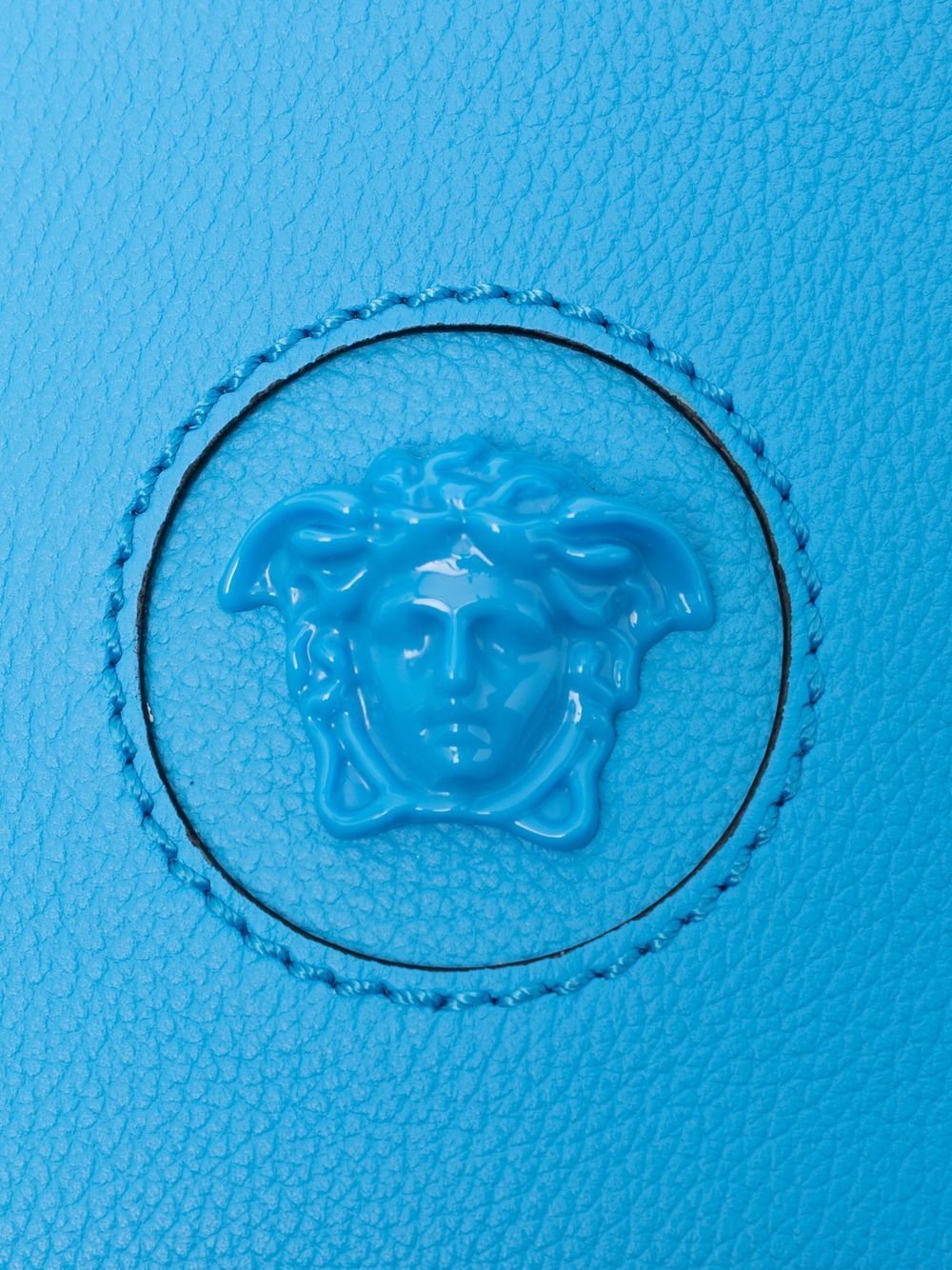 фото Versace маленькая сумка-хобо la medusa