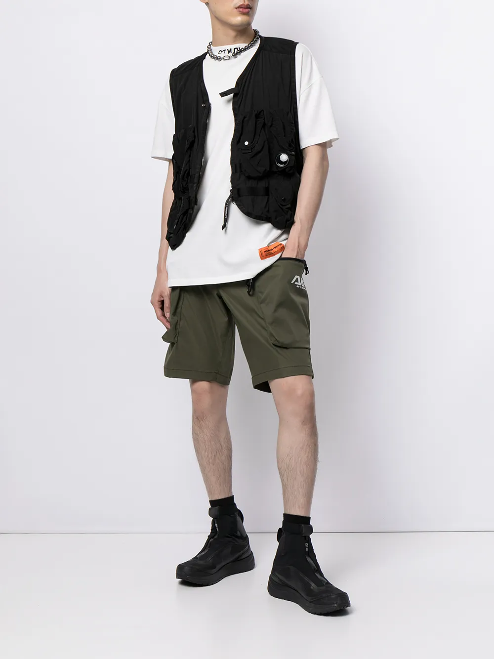 фото Aape by *a bathing ape® шорты карго