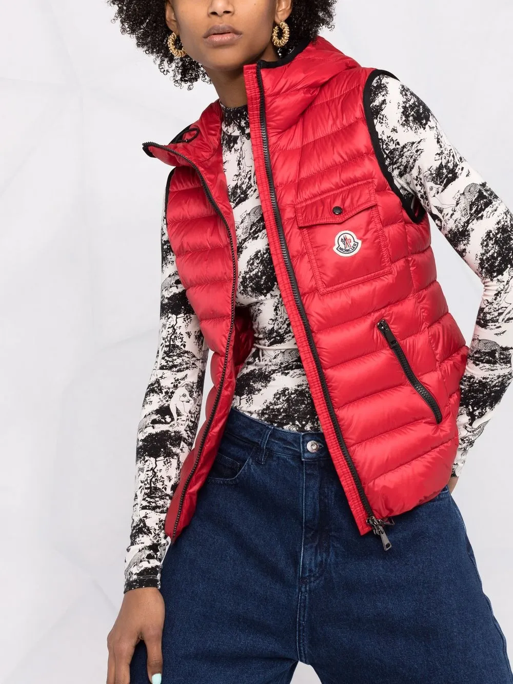 фото Moncler дутый жилет glyco