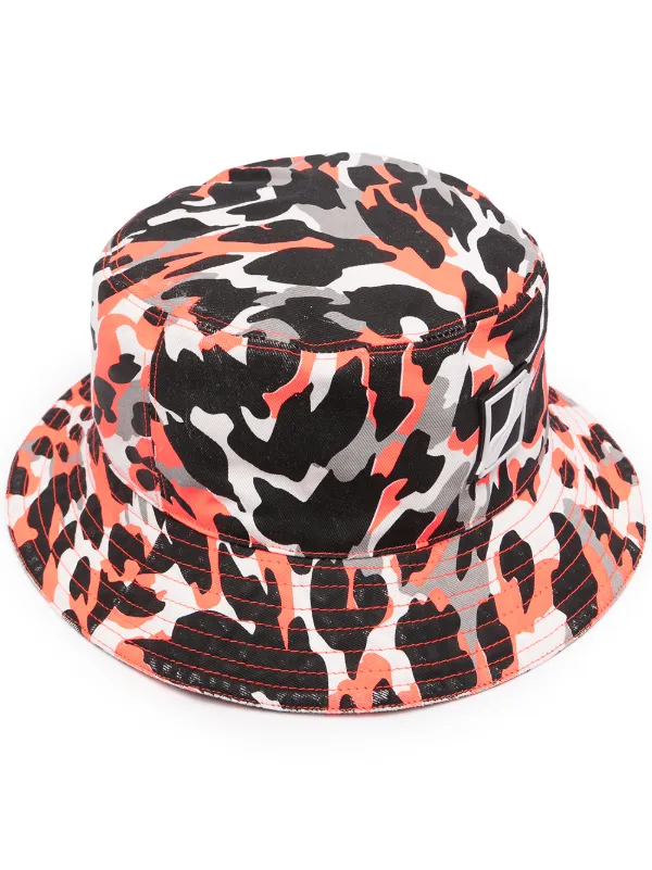 We11done Camouflage Bucket Hat - Farfetch