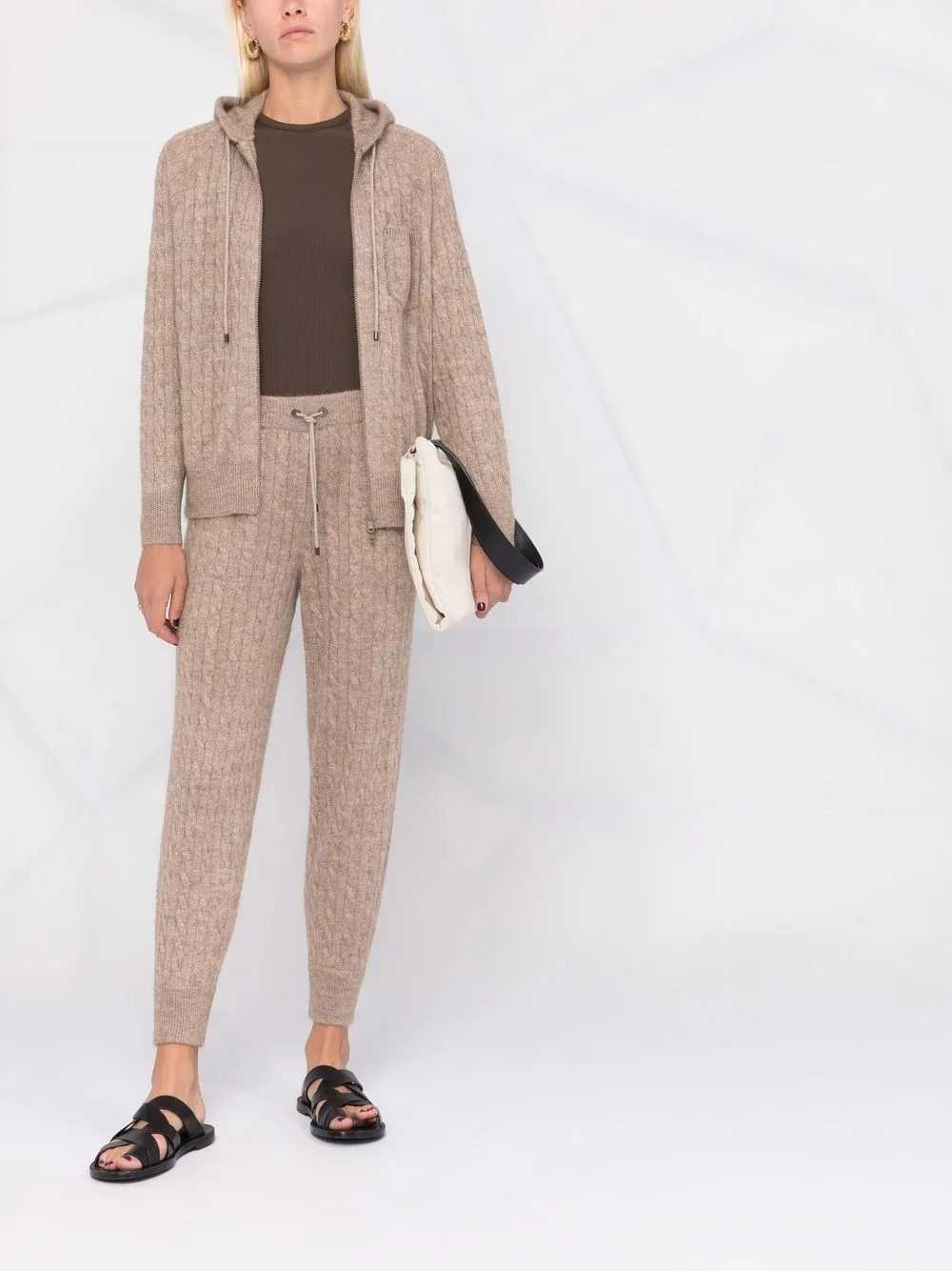 фото Brunello cucinelli спортивные брюки в рубчик
