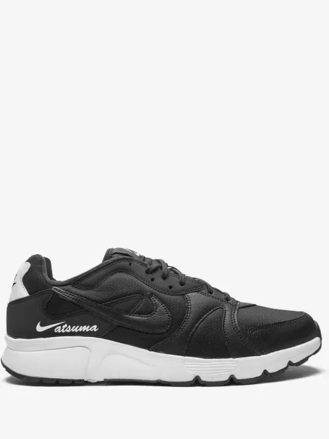 Nike tenis bajos Atsuma