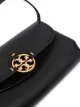 Tory Burch شنطة كروس ببروش شعار الماركة