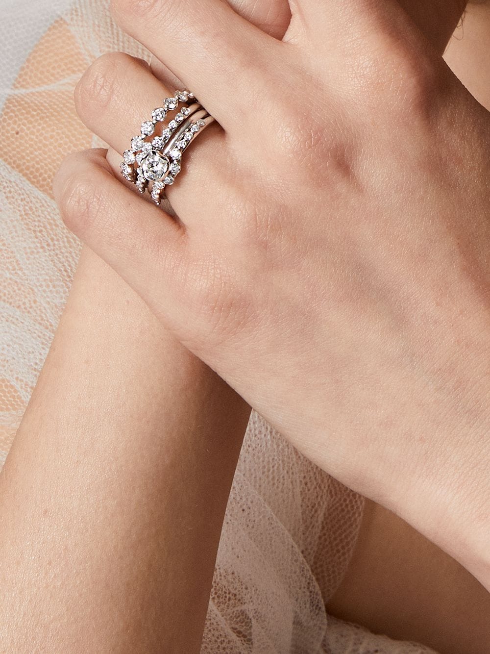 фото Annoushka кольцо marguerite из белого золота с бриллиантами