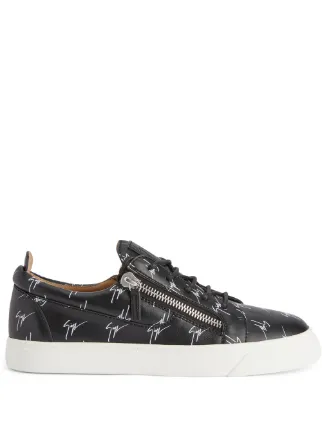 Giuseppe Zanotti