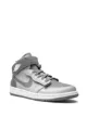 Afbeelding 2 van Jordan Air Jordan 1 High FlyEase sneakers