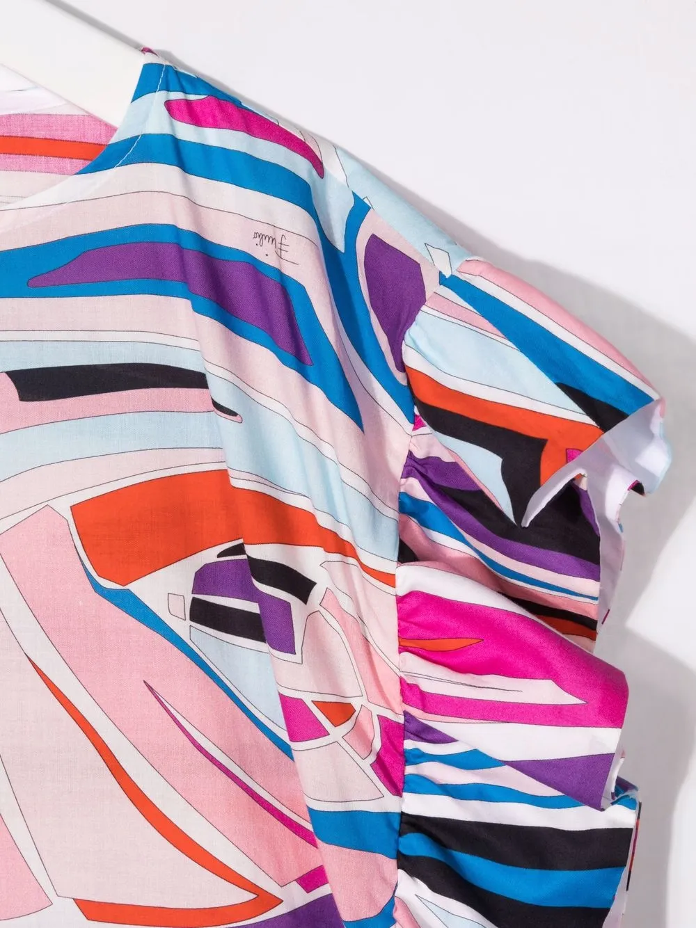 фото Emilio pucci junior платье с оборками и абстрактным принтом