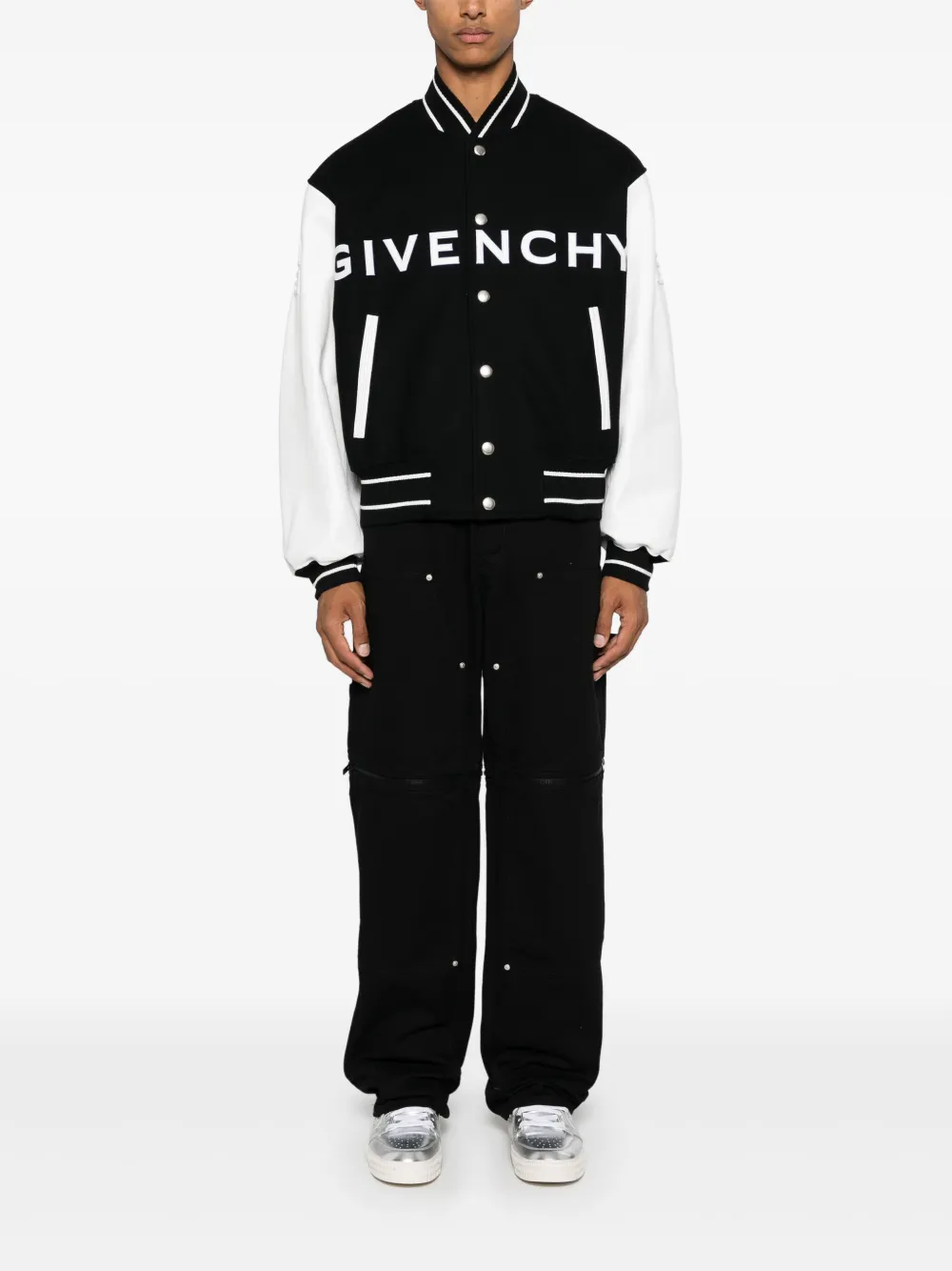 Givenchy جاكيت بومبر بنقش شعار الماركة | جاكيتات بومبر | Image 2