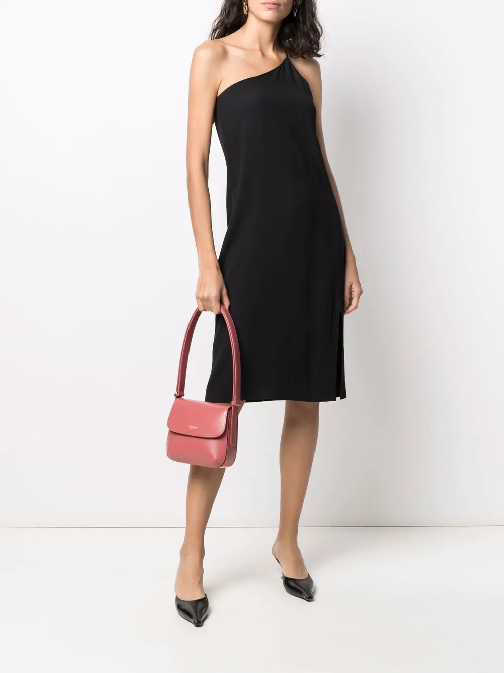 Image 2 of Giorgio Armani logo-embossed leather shoulder bag