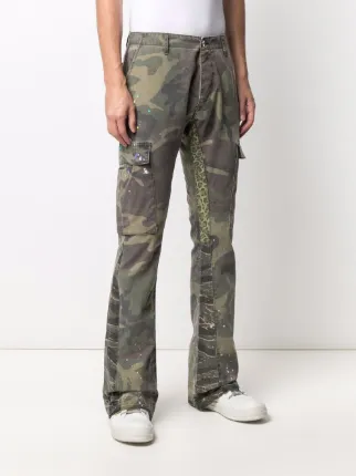 LA Flare camouflage print trousers展示图