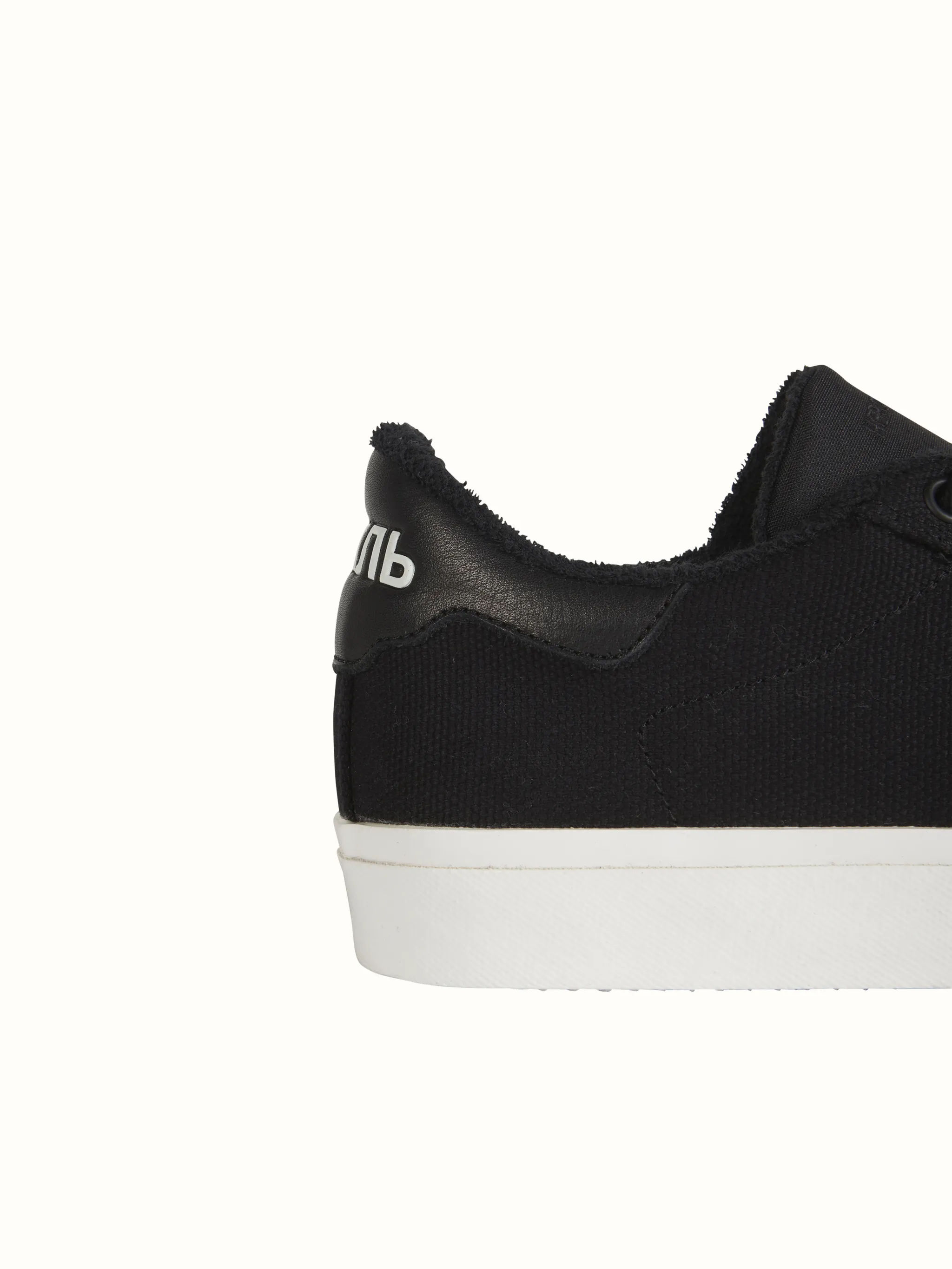 LOW TOP VULCANIZED SNEAKERS