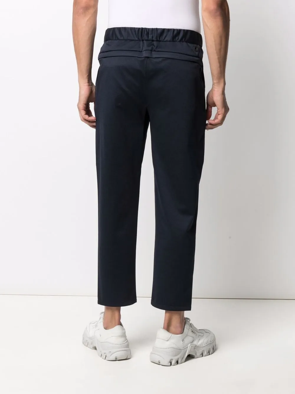 фото White mountaineering твиловые брюки со складками