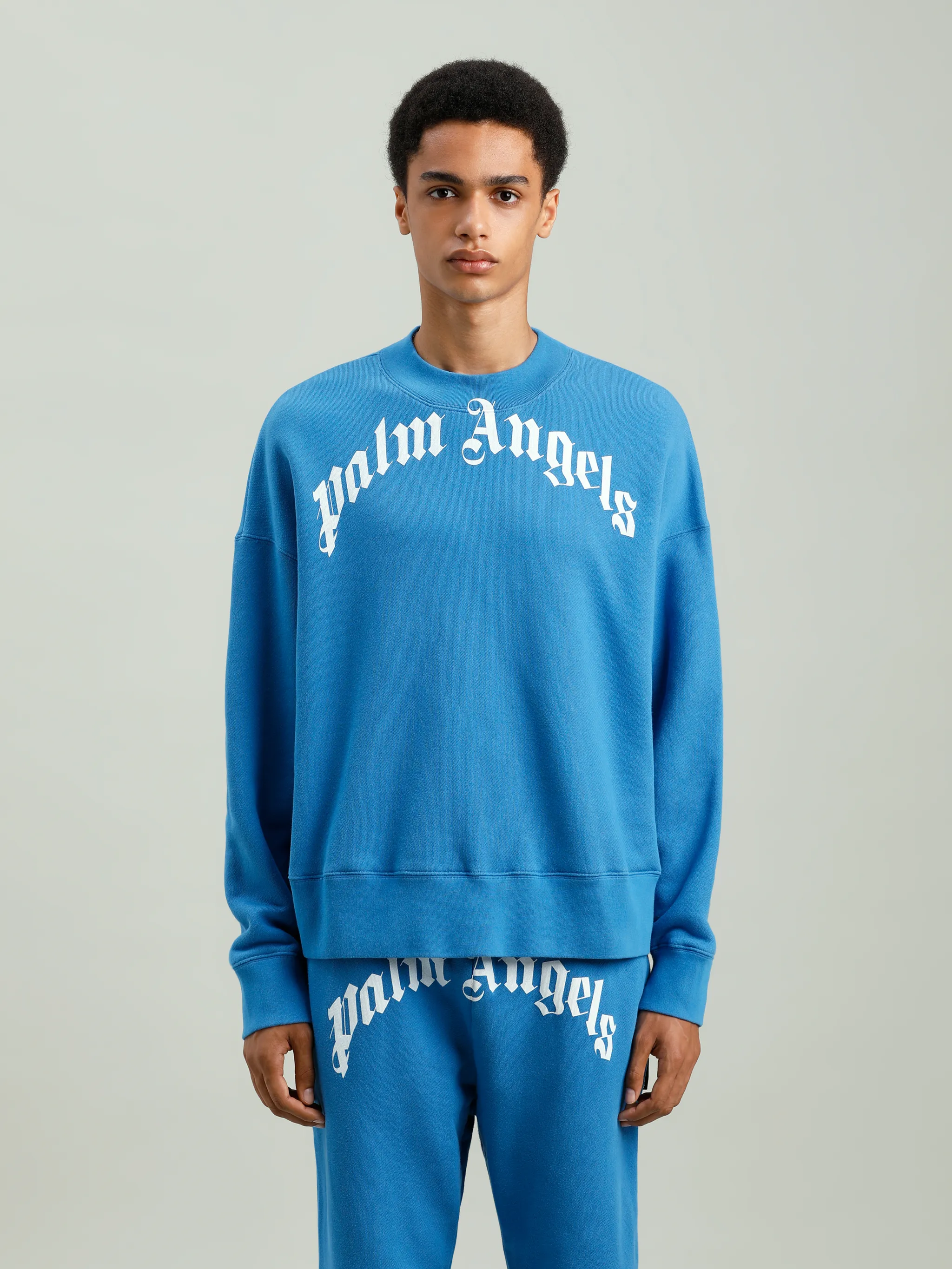 CURVED LOGO SWEATSHIRT