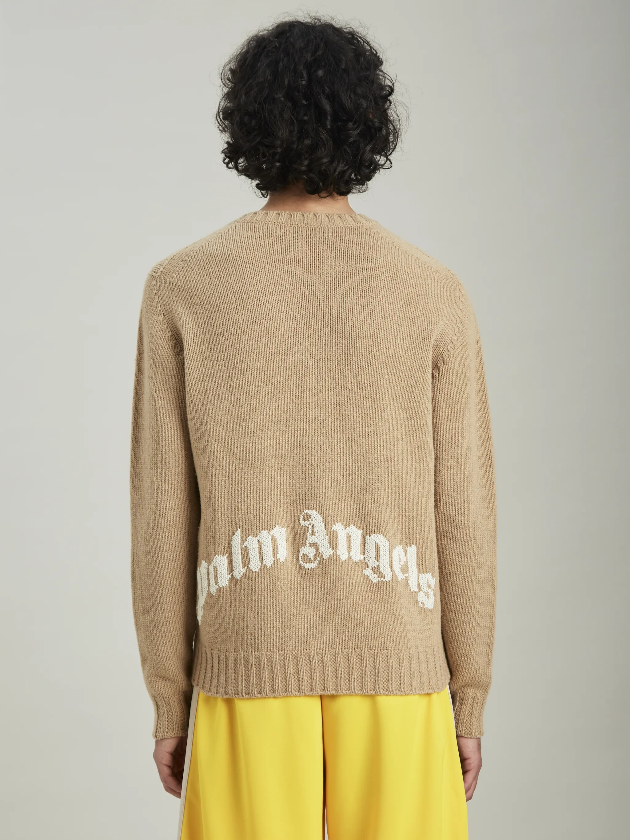 CURVED LOGO SWEATER