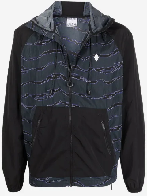 COUNTY OF MILAN chamarra rompevientos con estampado militar