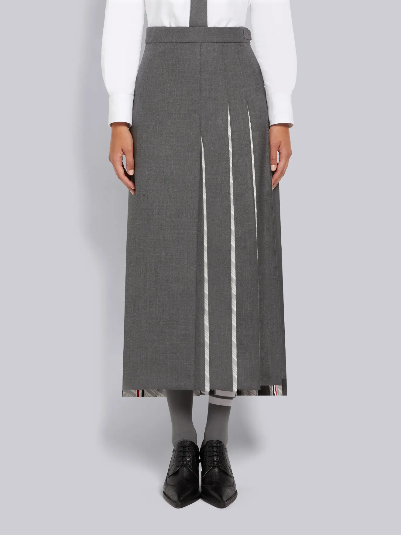 Twill Silk Jacquard Pleat Dropped Back 