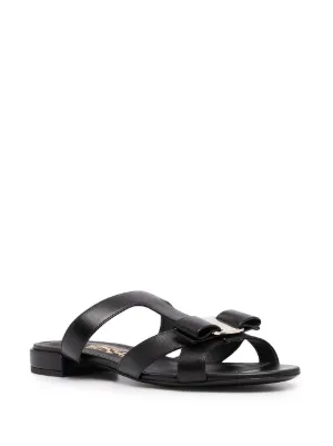 Salvatore ferragamo flip online flops